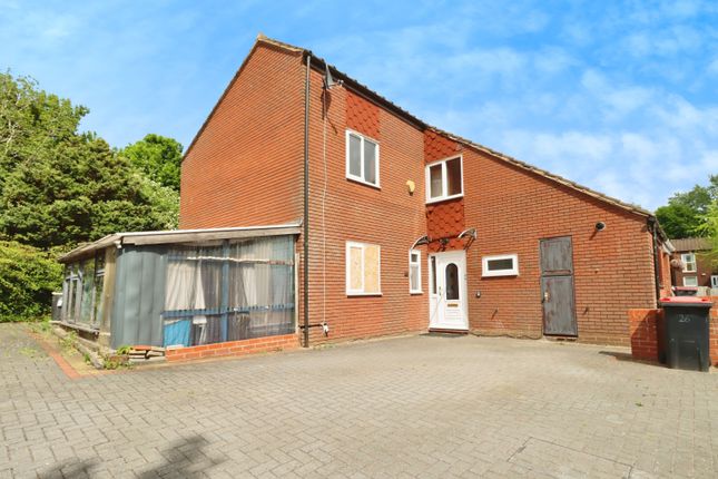 5 bed end terrace house