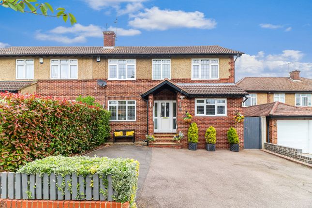 5 bedroom semi-detached house for sale
