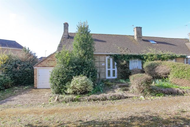 2 bedroom semi-detached bungalow for sale