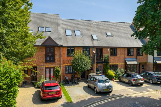 4 bedroom terraced house for sale