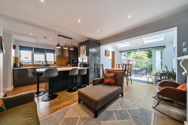 Ridge Lane, Nascot Wood, Watford WD17... 3 bed semi