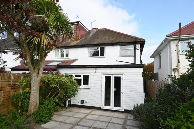 Rivermeads Avenue, Twickenham TW2 3 bed semi