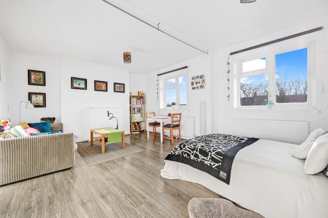 Glenarm Road, London E5 Studio for sale