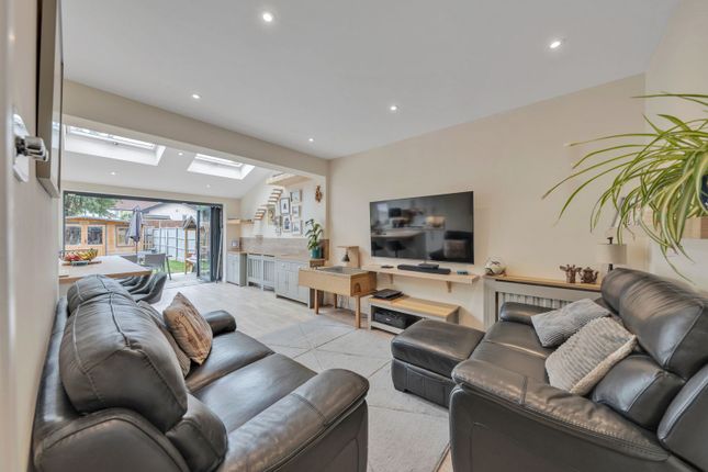 3 bed semi-detached house