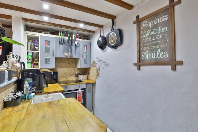 Crewkerne TA18 1 bed terraced house for sale