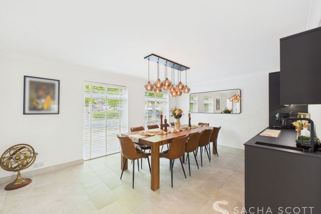 High Beeches, Banstead, SM7 3 bed detached house for sale