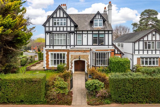 Foley Road, Claygate, Esher, Surrey... 1 bed maisonette for sale