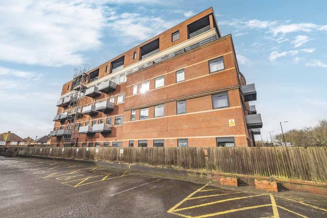 Bath Road, Slough SL1 1 bed flat for sale