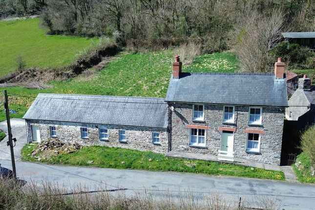 Tregroes, Llandysul, SA44 5 bed detached house for sale