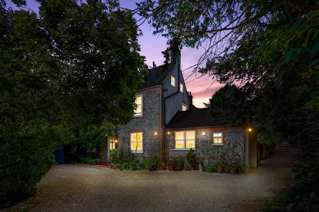London Road, Patcham BN1 4 bed detached house for sale