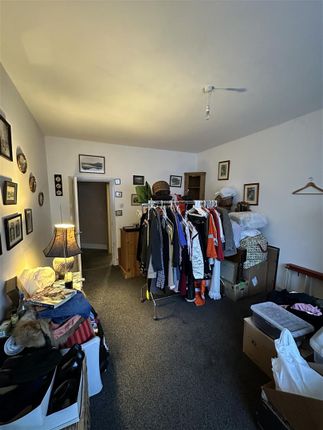 5 bedroom property for sale
