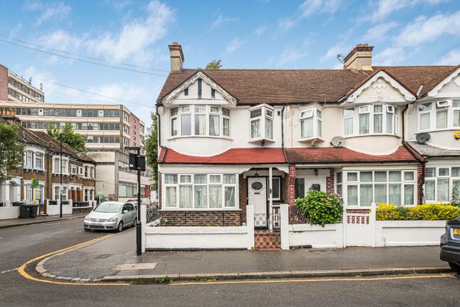Stuart Road, Thornton Heath, CR7 3 bed end of terrace house for sale