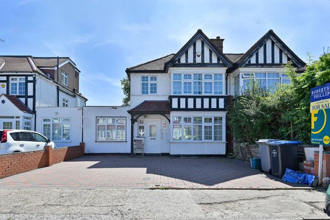 Conway Gardens, Preston Road... 4 bed semi
