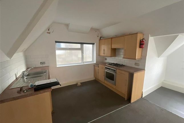 2 bed flat