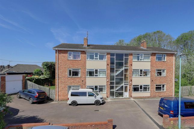 Tanners Close, Brockworth, Gloucester 2 bed flat for sale