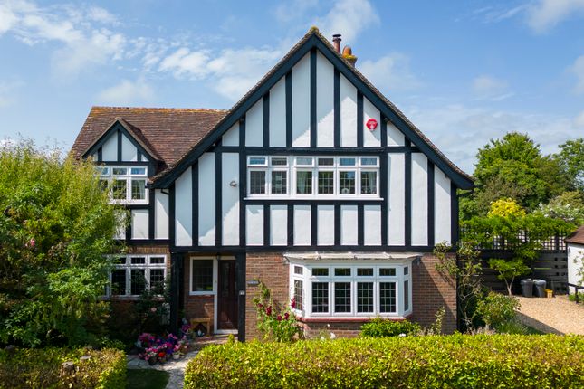 4 bed detached house