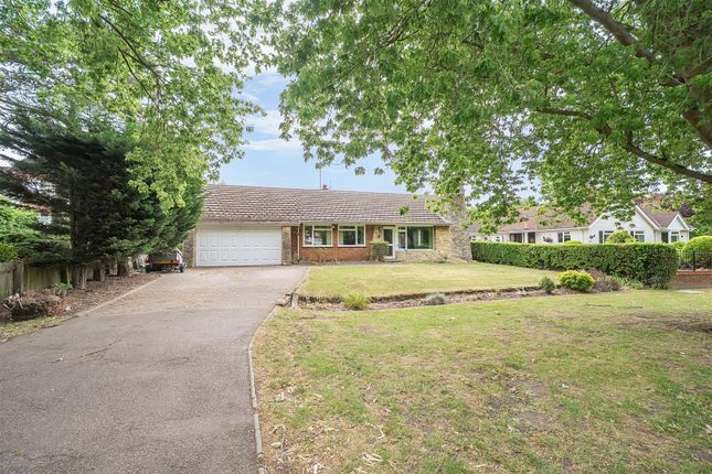 Kimbolton Road, Bedford 3 bed detached bungalow for sale