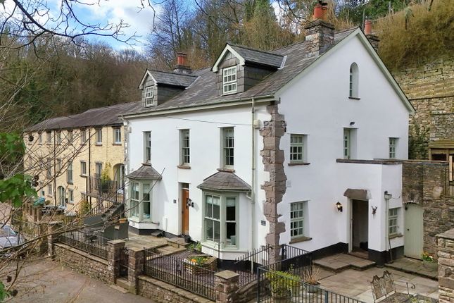 Dan Y Bont, Abergavenny NP7 4 bed end of terrace house for sale