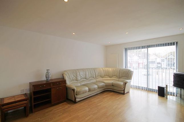 628 Greenford Road, Greenford 2 bed apartment for sale