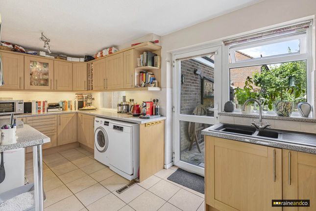 The Paddock, Hatfield 4 bed detached house for sale