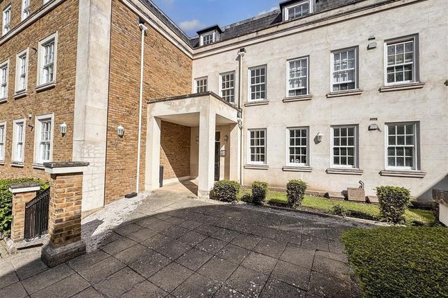 Church Walk, Wilmington, Dartford, Kent 2 bed flat for sale