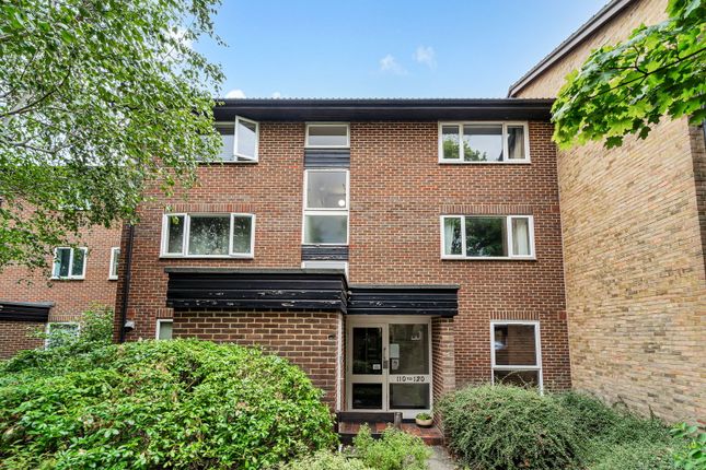 Beagle Close, Feltham TW13 1 bed flat for sale