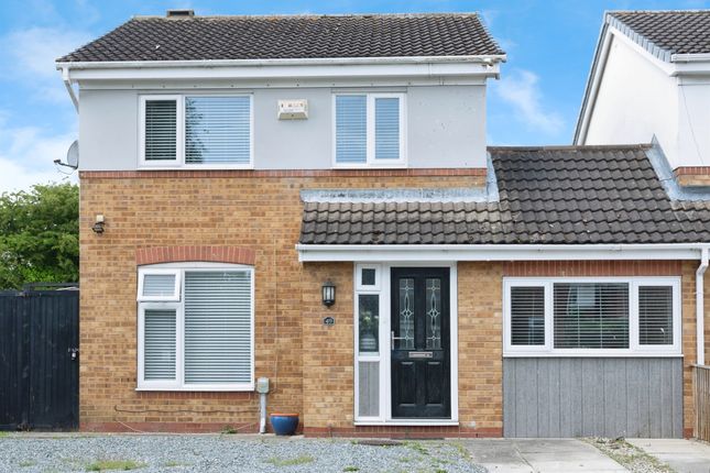 3 bedroom link detached house for sale