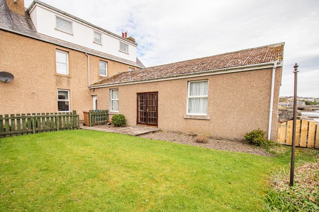 Victoria Place, Wick, Highland. KW1 4AP 4 bed semi