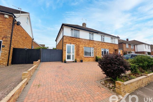 Anglesey Avenue, Maidstone ME15 3 bed semi