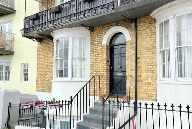 Kent Terrace, Ramsgate CT11 2 bed house for sale