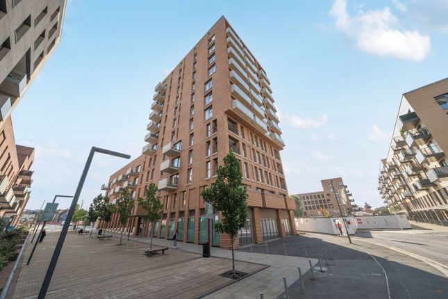 Damsel Walk, Woodlark Apartments, NW9 2 bed flat for sale
