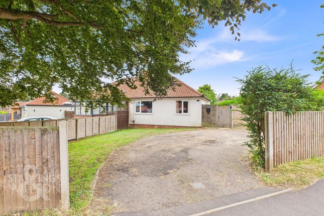 2 bedroom semi-detached bungalow for sale