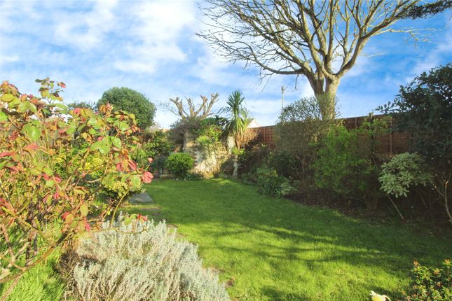 Sea Place, Worthing BN12 2 bed maisonette for sale
