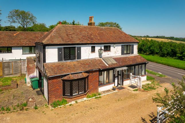 White Horse Hill, Folkestone CT18 4 bed semi