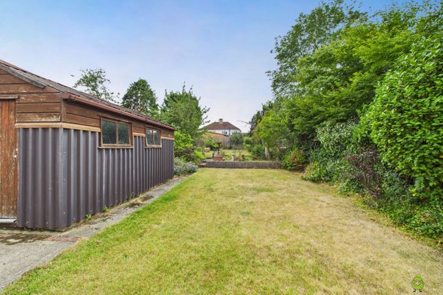 Ashbourne Avenue, Bexleyheath, Kent, DA7 3 bed semi