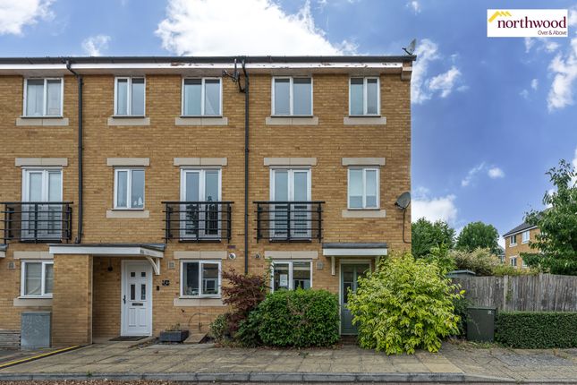 Wander Wharf, Kings Langley, WD4 4 bed house for sale