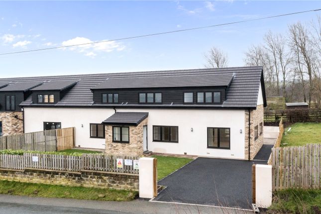 Sandy Lane, Middlestown, Wakefield... 4 bed semi
