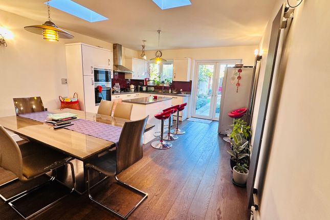 4 bed semi-detached house