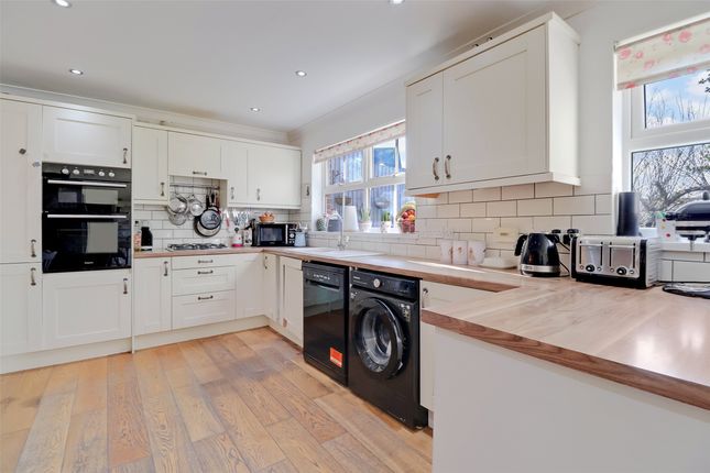 Fairacre Avenue, Barnstaple, Devon, EX32 4 bed detached house for sale