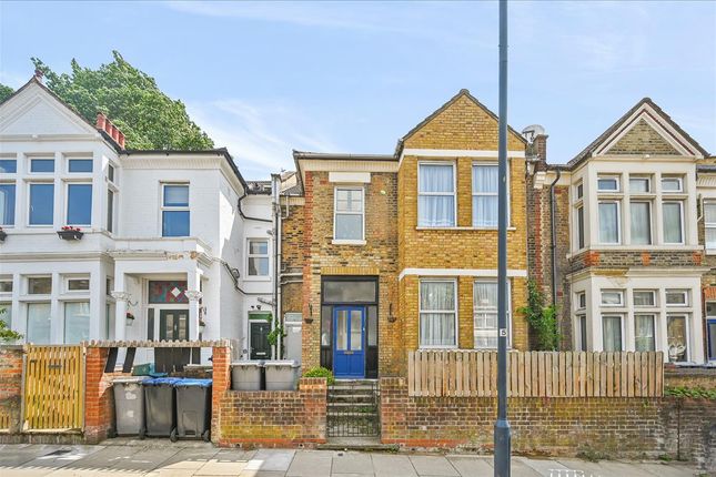 Greenhill Park, Harlesden, London, NW10 1 bed ground floor maisonette for sale