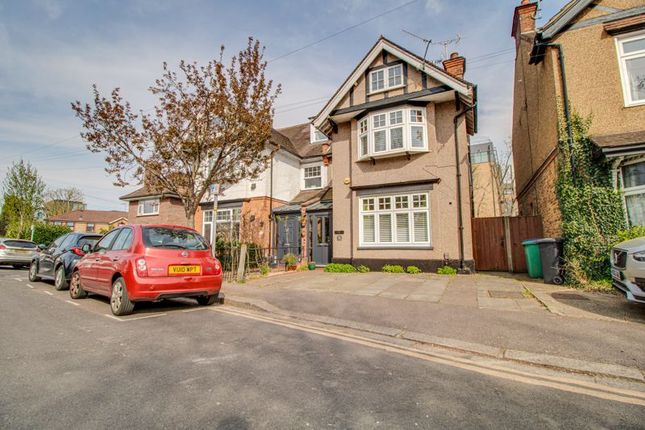 5 bedroom semi-detached house for sale