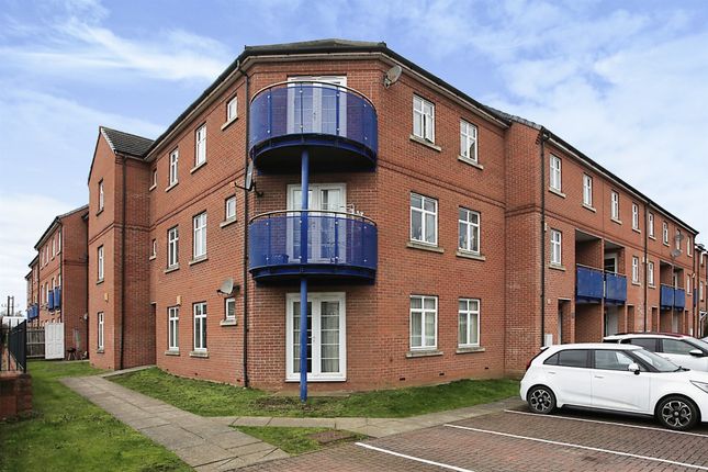 2 bedroom ground floor flat for sale