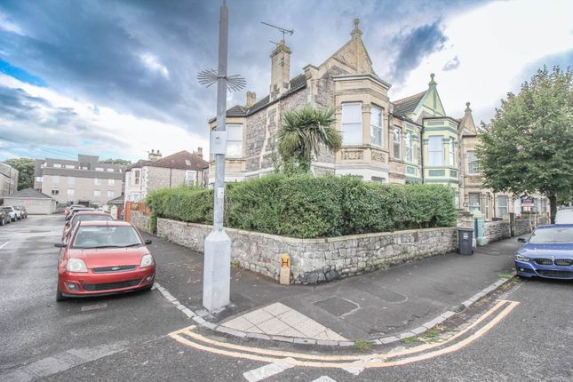 Severn Road*Large 915 SQ FT First... 2 bed flat for sale