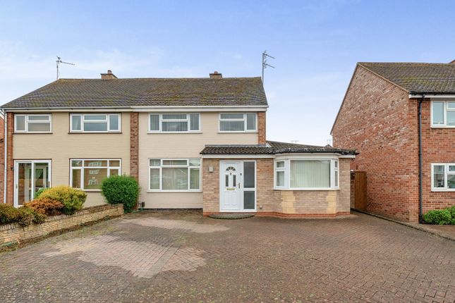 Two Hedges Road, Cheltenham GL52 4 bed semi
