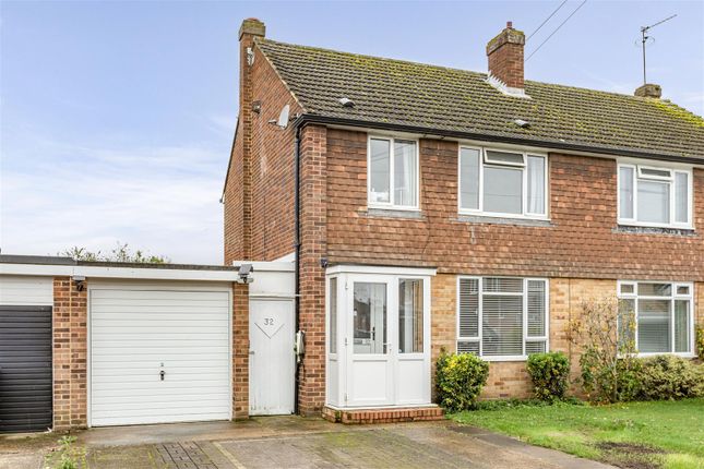Godley Roads, West Byfleet KT14 3 bed semi