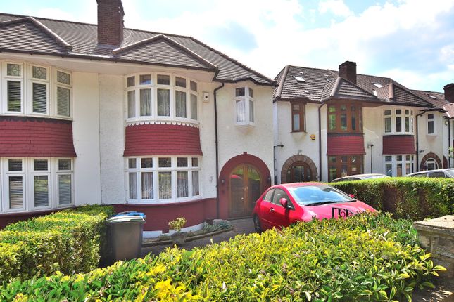 Broomfield Lane, Palmers Green... 4 bed semi