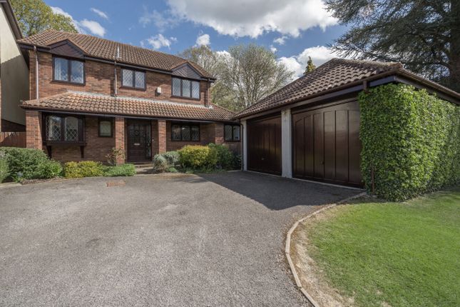 Whitebeam Close, Berkshire RG41 4 bed detached house for sale