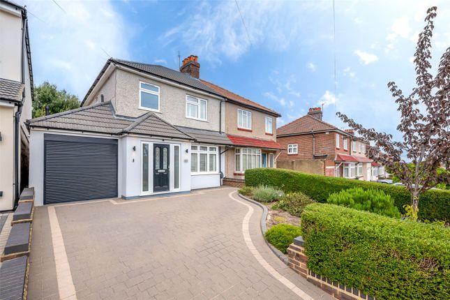 Mayplace Road East, Bexleyheath... 3 bed semi
