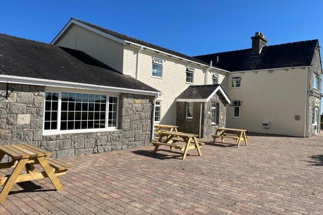 15 bedroom detached house for sale