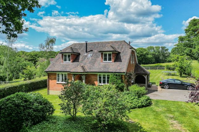 Rural Lane Location in Etchingham 4 bed detached house for sale
